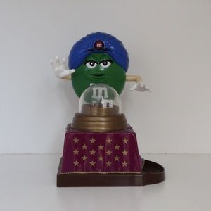 M&M, Ms. Green’s Psychic Table